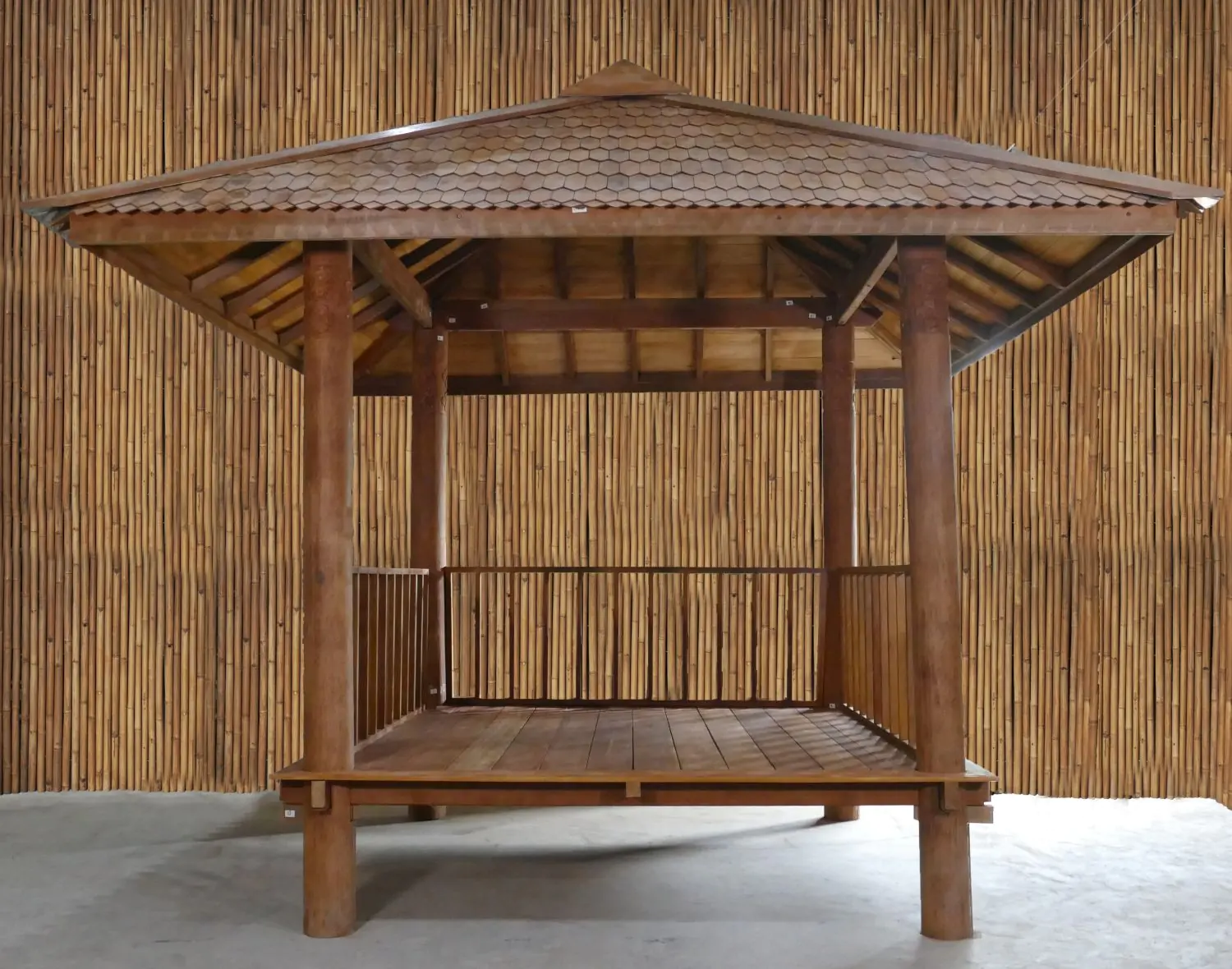  Product image 8 of the product “Gazebo 420x414x410cm Model1, only in Bankirai, with a fence on three sides. ”
